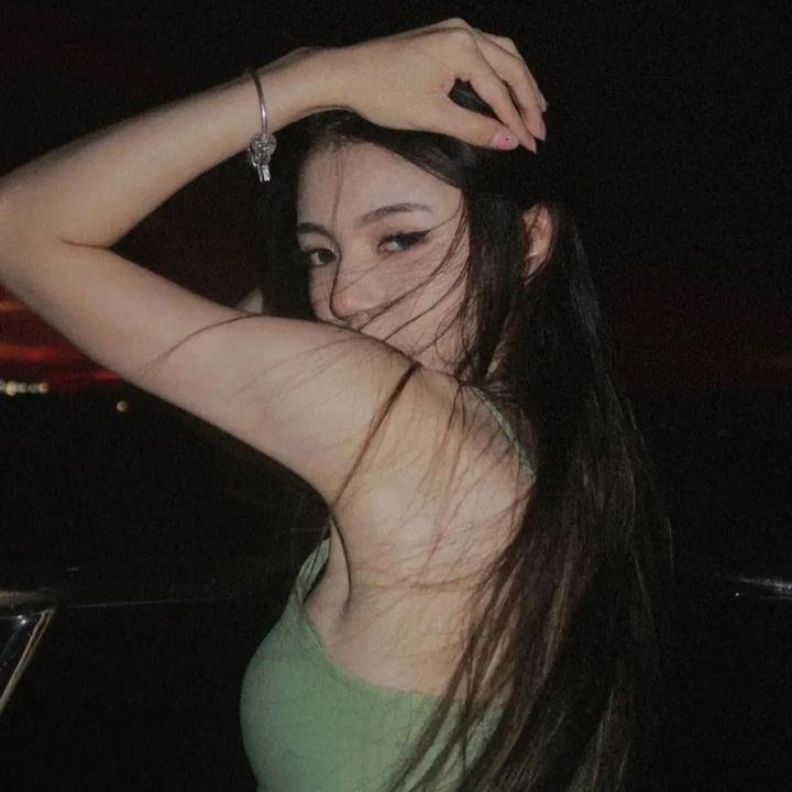 等爱的女神